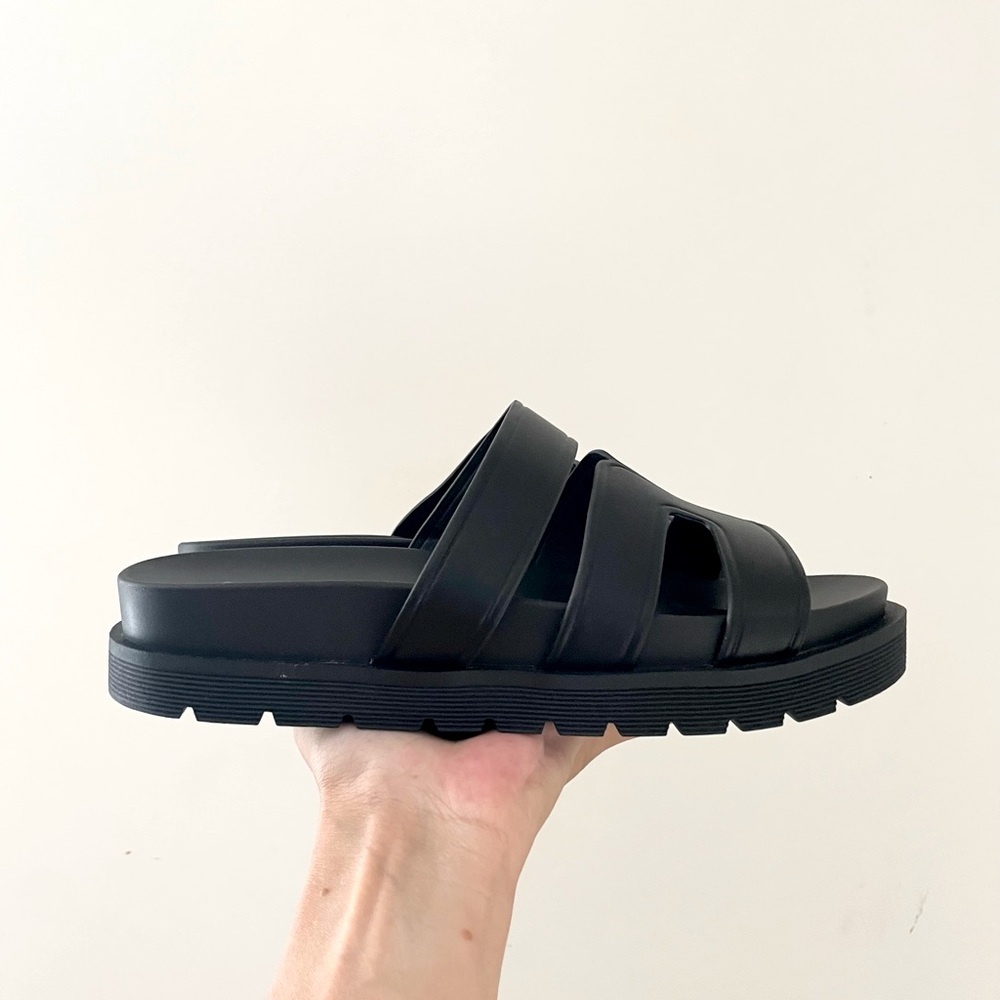 NWT CALL IT SPRING black platform sandals 7.5 US